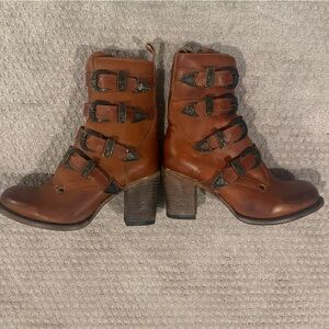 Freebird Belladonna boots in the wheat colorway - all offers considered!